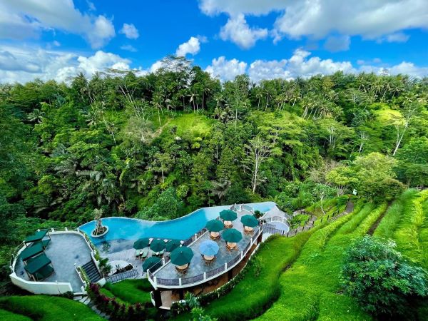Luxbali
