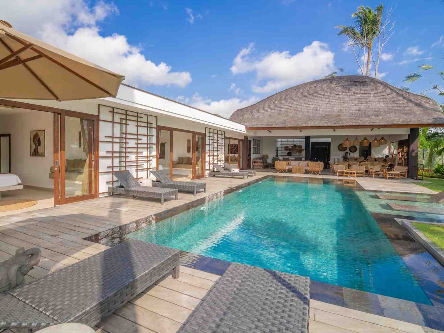 Luxbali