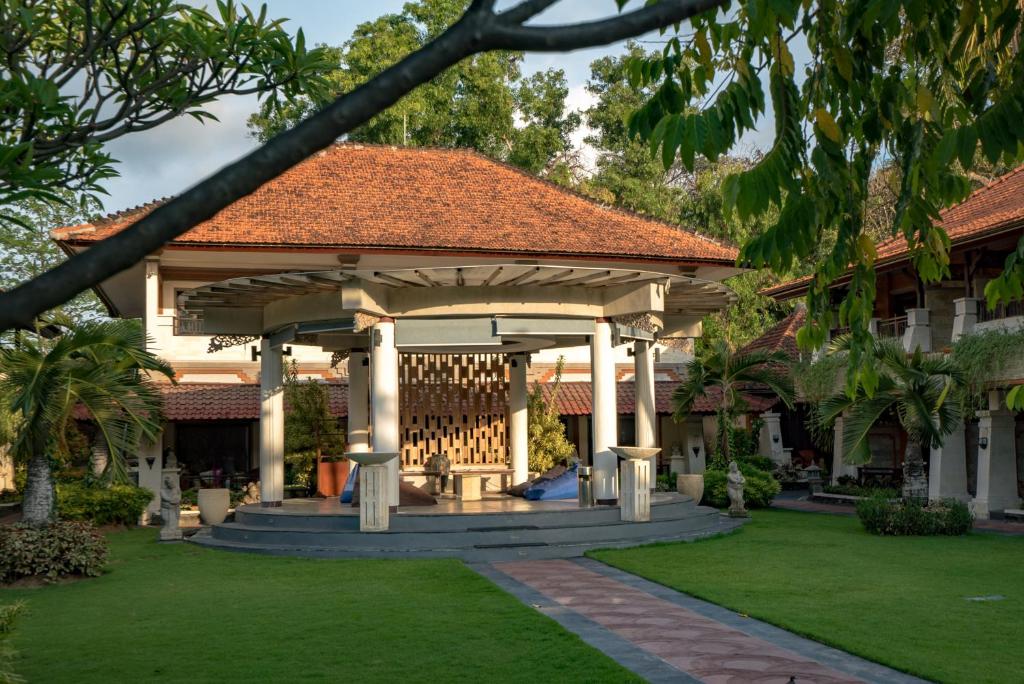 luxbali
