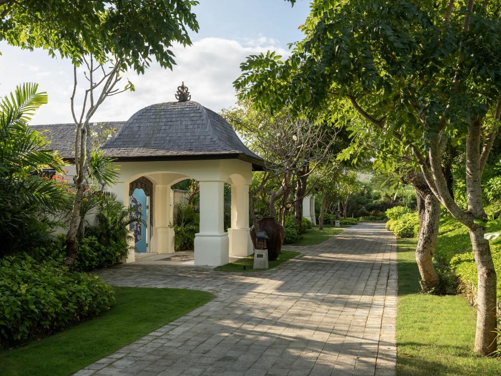 luxbali