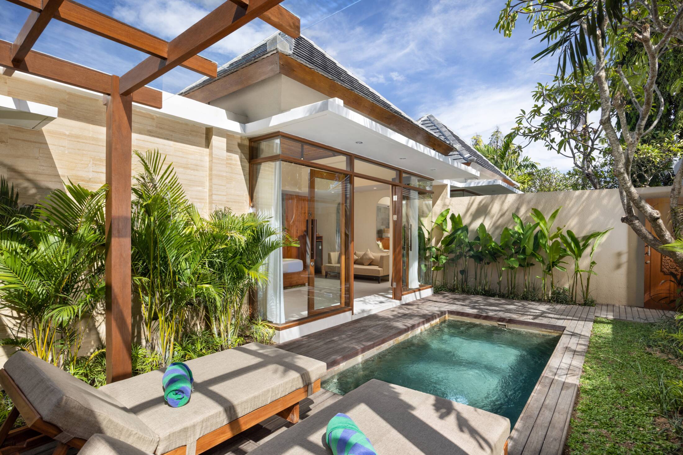 luxbali