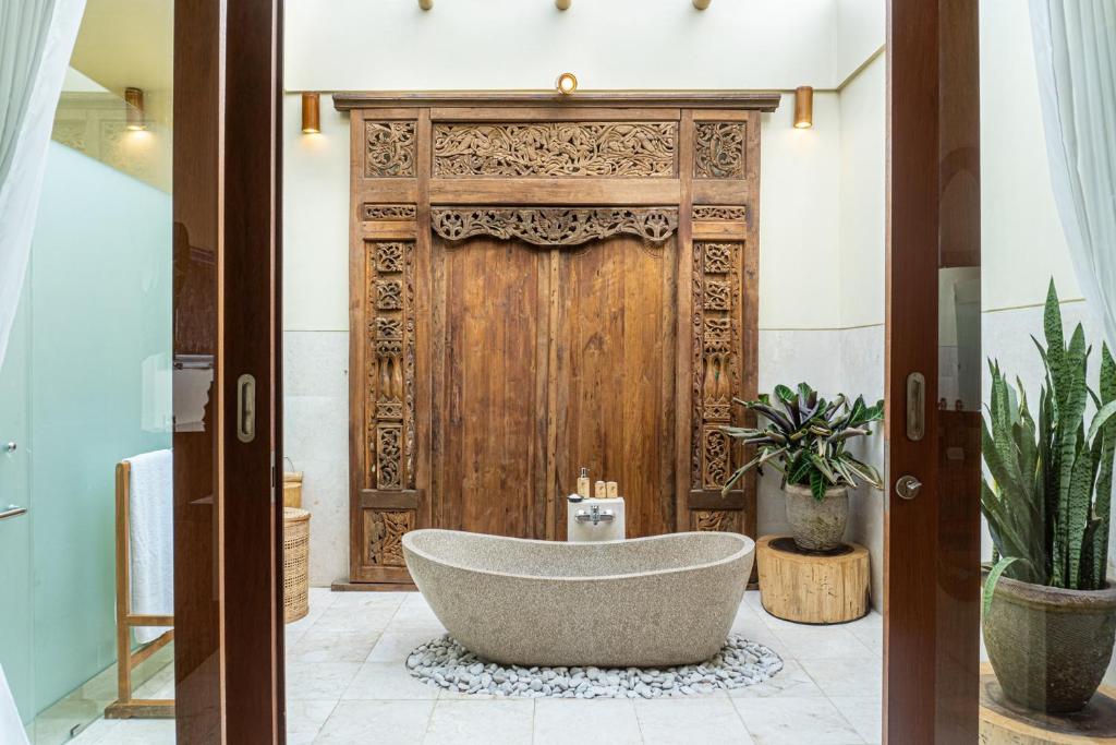 luxbali