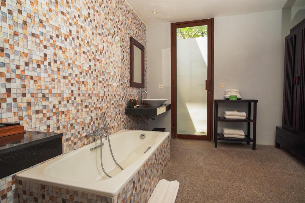 luxbali